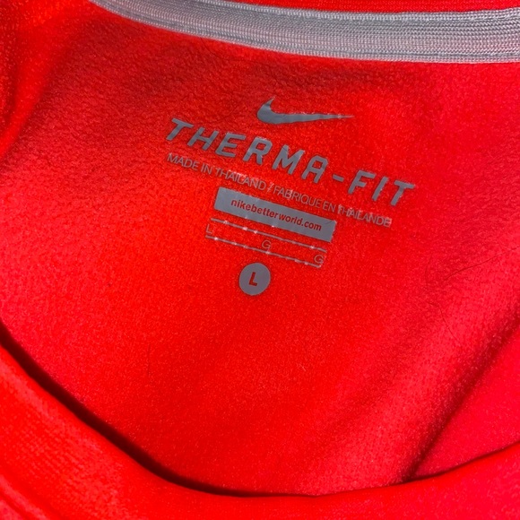 NIKE Fleece Pullover - Picture 6 of 6